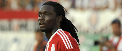 Norwich sprakk tre minutter p� overtid