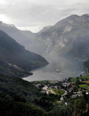Fjordene gj�r det skarpt igjen
