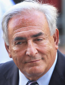 Hatske slagord mot Strauss-Kahn