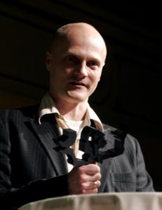 - Barnelitteraturen m� ogs� f� de store prisene