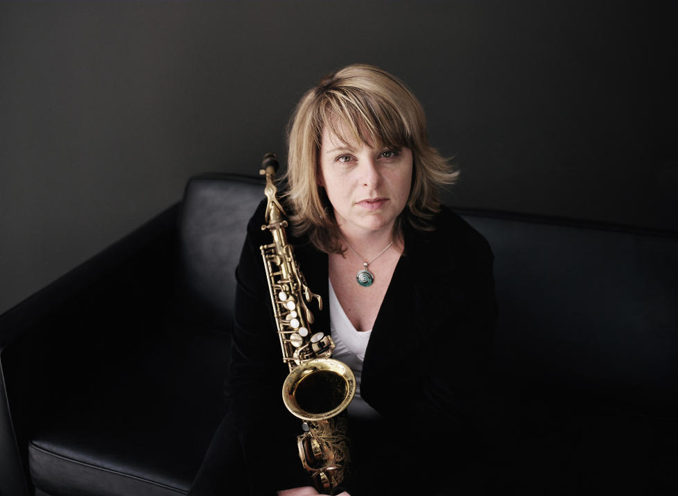 INTERESSANT:  Saksofonist/komponist/storbandleder Christine Jensen - spennende nytt fra Canada. FOTO: JUSTIN TIME REC/MATHIEU RIVARD