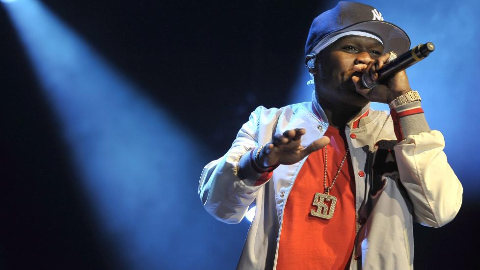 ENGASJERT: Rap-kongen 50 Cent har sj�l bedt om � f� m�te overlevende fra Ut�ya n�r han opptrer i Stavanger torsdag. Foto: Scanpix