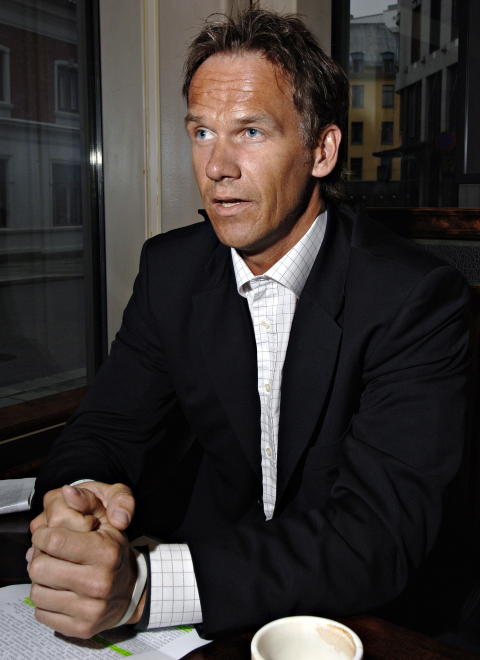 ALDRI OPPLEVD OVERGANGSFORSTYRRELSER MED LANDSLAGET: Og informasjonsr�dgiver Jon M�rland tror det blir rolig ogs� i �r.Foto: EIK,ROBERT S./Dagbladet