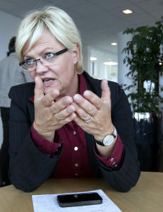 - Slutt med skolerangeringene! V�r s� snill ...