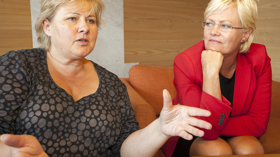 BEST: H�yre og Erna Solberg har den beste skolepolitikken, mener flest velgere, mens f�rre velgere liker SV's og Kristin Halvorsens skolel�sninger, if�lge en m�ling fra Synovate. Foto: Stig Br�ndbo