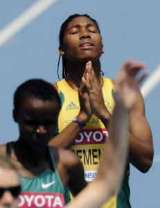 Semenya til semifinale på femte beste tid