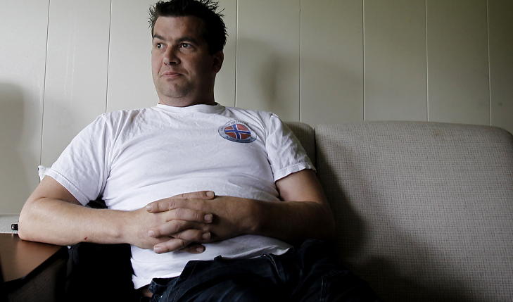 FIKK IKKE DEMONSTRERT: - Jeg ble stoppet fordi jeg hadde et norsk flagg på genseren min, og jeg ble kalt terrorist. Jeg fikk ikke demonstrert, hevder Ronny Alte. Foto: ERLING HÆGELAND/Dagbladet FIKK IKKE DEMONSTRERT: - Jeg ble stoppet fordi jeg hadde et norsk flagg på genseren min, og jeg ble kalt terrorist. Jeg fikk ikke demonstrert, hevder Ronny Alte. Foto: ERLING HÆGELAND/Dagbladet