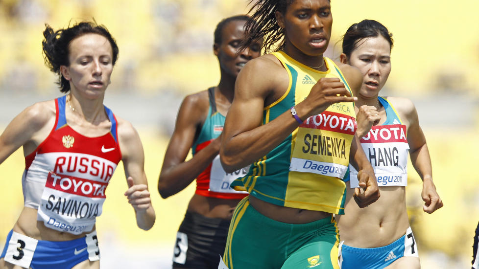 OVERLEGEN: Caster Semenya er klar for VM-finale etter � ha tatt en enkel seier p� damenes semifinale i 800 meter. Foto: EPA/KERIM OKTEN