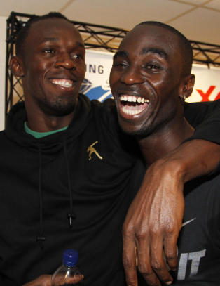 Bolt truet Jays med � dytte ham unna i svingen