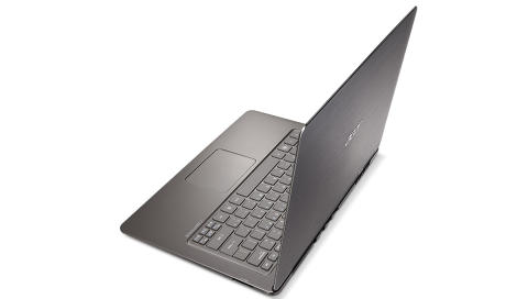 ULTRABOOK: Den nye klassen sm� og lette b�rbare PC-er med lavvoltsprosessor har f�tt navnet Ultrabook. Lenovo lanserte ogs� en Ultrabook p� IFA.