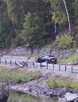 - Hun kunne v�rt uten mann og s�nn