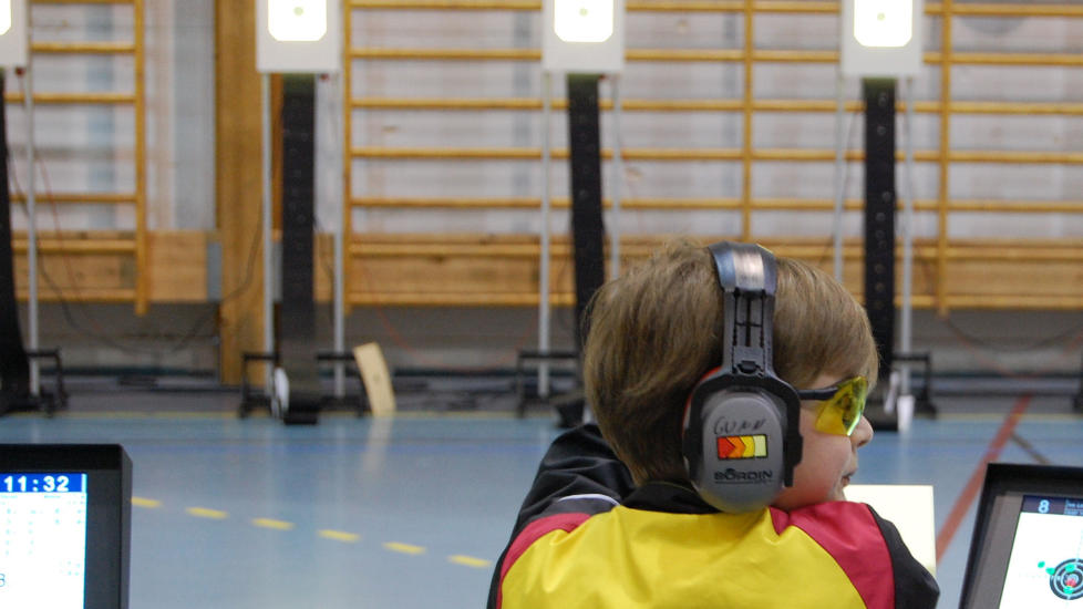 KONKURRANSEIDRETT �Klubbens aktivitet er i hovedsak baneskyting innen internasjonale/olympiske �velser (...) Det har v�rt noe spekulasjon om OPK har gitt Breivik trening i � skyte bevegelige m�l, noe som kan avkreftes�, skriver kronikkforfatterne. Illustrasjonsfoto: Oslo Pistolklubb