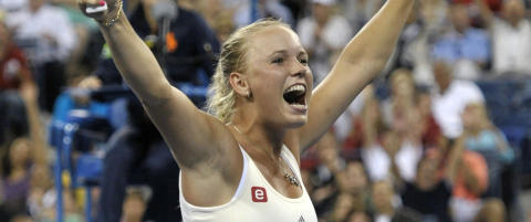 Wozniacki til kvartfinale etter sterk snuoperasjon