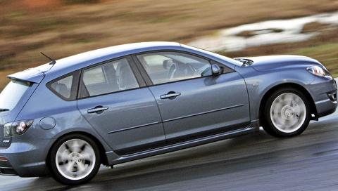 MAZDA 3: Morsom � kj�re, litt enkel kvalitetsf�lelse.  Foto: Egil Nordlien, HM Foto