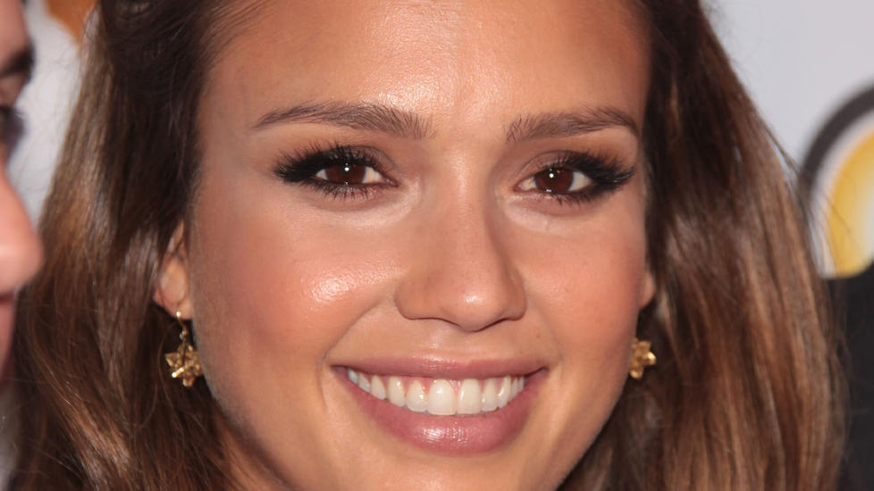 JESSICA ALBA: Det er bare litt over tre uker siden hun ble mamma for andre gang, men skuespilleren er allerede godt i gang med treningen. Foto: Stella Pictures