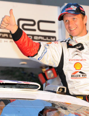 Petter Solberg sju sekunder bak i Australia