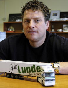 Johannes Lunde l�slatt i Stavanger