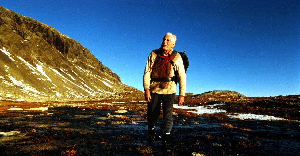 FJELLMENNESKET: Fjellklatringen og livet p� hytta Tvergastein, der han sammenlagt tilbrakte om lag 12 �r i primitive k�r, spilte hovedroller i Arne N�ss' liv. Foto: J�rn H. Moen/Dagbladet
