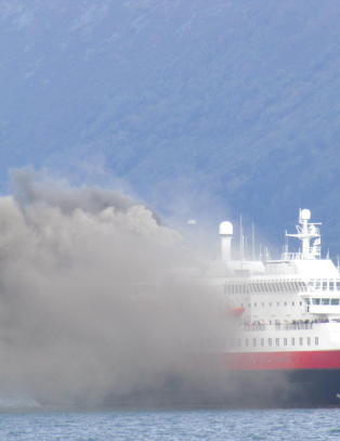 To bekreftet d�de etter brann p� Hurtigruta