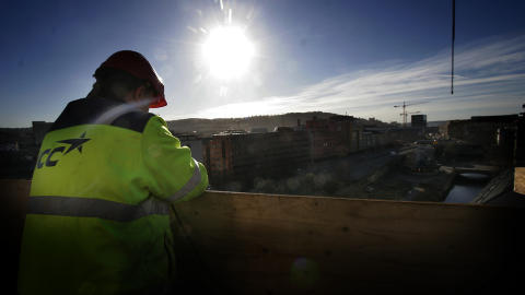 �Tenk om det fantes en mesen, ressurssterke personer eller bedrifter, som var villige til � investere i en privat yrkesskole, s� det igjen kunne bli utl�rt h�ndverkere i Norge med kompetanse, kunnskap og yrkesstolthet�, skriver kronikkforfatteren. 
Illustrasjonsfoto: Jarl Fr. Erichsen / SCANPIX