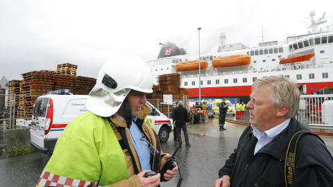 FIRE SAVNET: Det opplyser Bernt Olsvik, fagleder brann (t.v). Foto: Svein Ove Ekornesvåg / Scanpix FIRE SAVNET: Det opplyser Bernt Olsvik, fagleder brann (t.v). Foto: Svein Ove Ekornesvåg / Scanpix