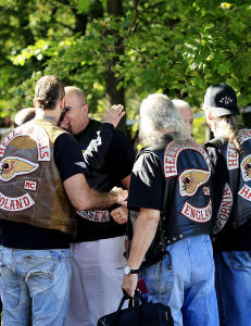 Tre Hells Angels-medlemmer bortvist fra landet