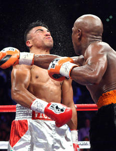 Mayweather med skandal�s knockout-seier i Las Vegas