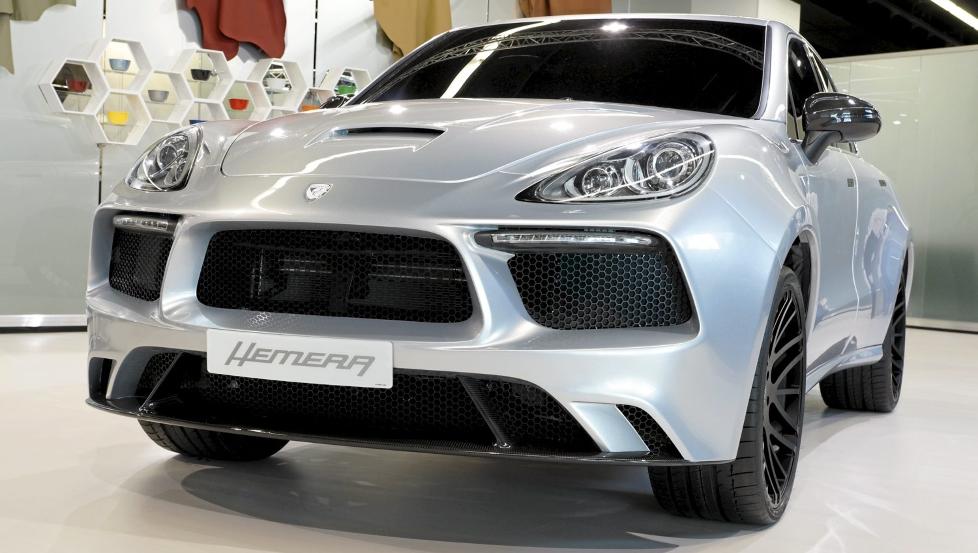 SUPER-SUV: Hemera ble vist frem p� bilutstillingen i Frankfurt. FOTO: Newspress