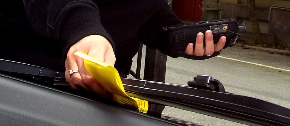 MILLIONINDUSTRI: Statistikken lyver ikke. Har du f�tt en parkeringsbot du er uenig i, l�nner det seg absolutt � klage. Foto: Egil Nordlien HM FOTO