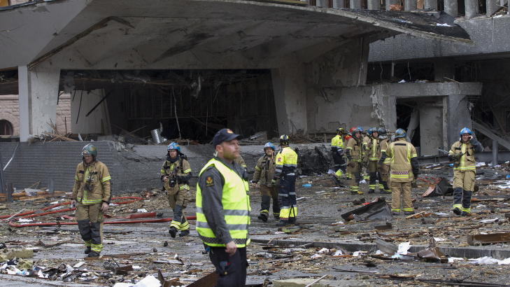 MASSIVE ØDELEGGELSER: Regjeringskvartalet fikk massive ødeleggelser og åtte personer ble drept 22. juli. Foto: Berit Roald/Scanpix MASSIVE ØDELEGGELSER: Regjeringskvartalet fikk massive ødeleggelser og åtte personer ble drept 22. juli. Foto: Berit Roald/Scanpix