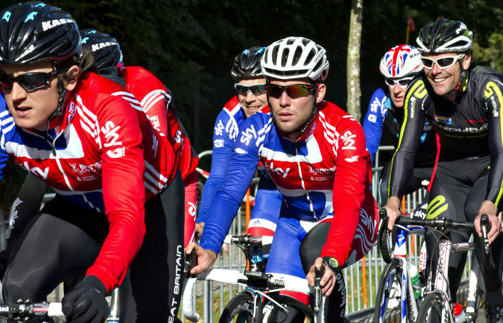 NERV�S: Mark Cavendish kjenner nerv�siteten i kroppen f�r morgendagens fellesstart i Sykkel-VM i K�benhavn. Foto: AFP Photo / Scanpix DK / Jens Nargaard Larsen