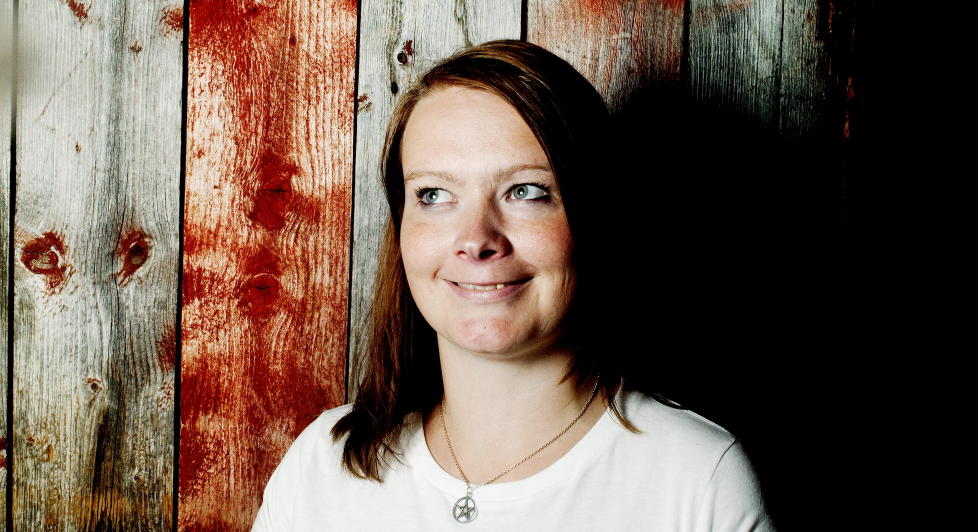 VANTE ROLLER: Forfatter Gunn Marit Nisja tegner opp et forutsigbart rollegalleri, der mannen er en kvinneundertrykkende muslim og kvinnen n�rmest en helgen, i romanen �Naken i Hijab�, mener anmelderen. Foto: Siv Johanne Seglem / Dagbladet