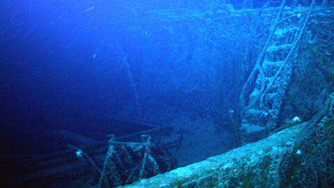 LUKRATIV LAST: Her et av lasterommene ombord p� SS Gairsoppa. Foto: ODYSSEY MARINE EXPLORATION/AFP/Scanpix