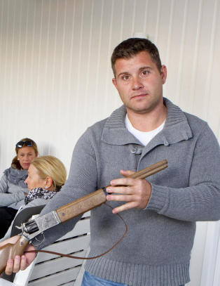 Useri&oslash;s politikritikk