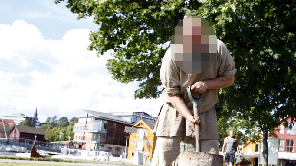 TILST�R: Den 32 �r gamle serieovergriperen har innr�mmet overgrep mot to 15 �r gamle jenter mens han var p� permisjon.