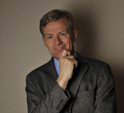 SE UT: Europadirekt�r i Human Rights Watch, Jan Egeland, mener tiden er inne for � l�srive Nobelkomiteen fra Stortingets partigrupper og fra ut�vende norsk politikk. Foto: Erik Berglund/Dagbladet
