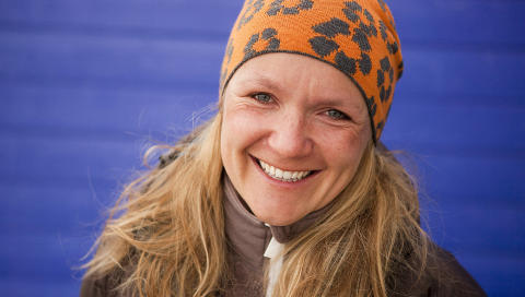 Klimaforfatter: Sigri Sandberg Mel�y er aktuell med boka �Klimaboka &mdash; p� cruise dit verda smeltar�. Foto: Birger Amundsen