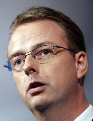 Terje S�viknes og kona skal skilles