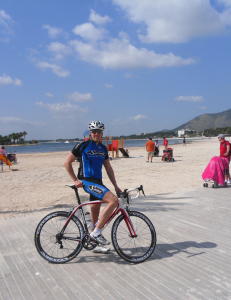 Lars snudde ryggen til et sekund