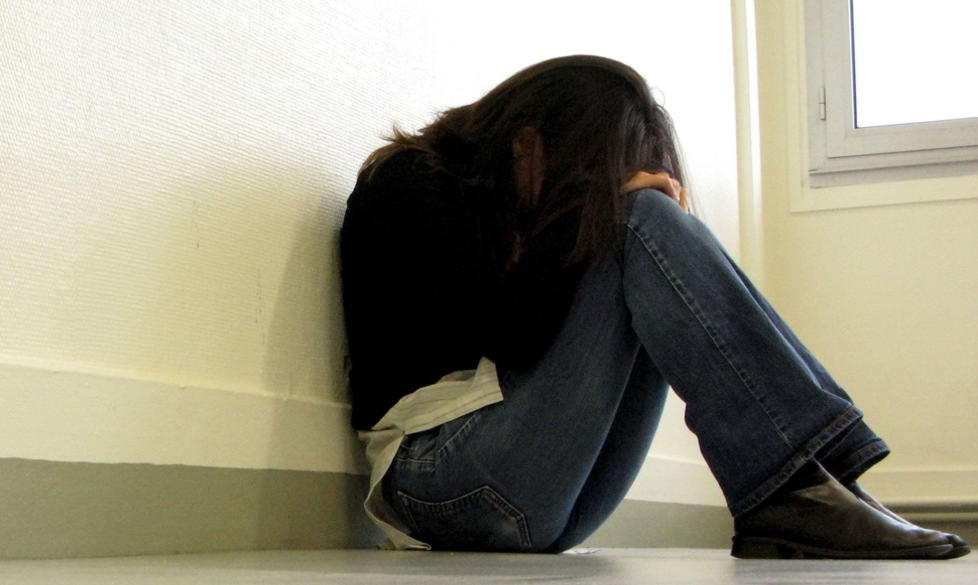 KAN FORTSETTE � PRAKTISERE:  Selv om en lege mister autorisasjonen i Norge, mister vedkommende ikke automatisk den opprinnelige autorisasjonen, og kan derfor s�ke seg videre til andre land ved hjelp av denne. Det er heller ikke noe fullgodt register i Norden og Europa hvor man kan sjekke legenes bakgrunn, advarsler og eventuelle straffedommer. Illustrasjonsfoto: Colourbox
