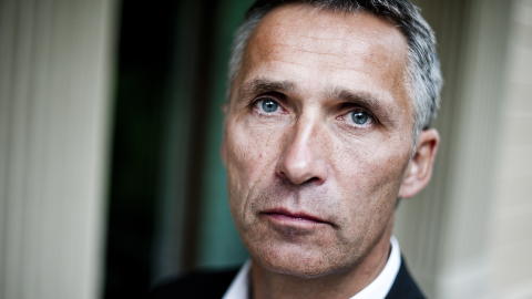 - HELT AVGJ�RENDE Sier statsminister Jens Stoltenberg om karbonfangst- og lagring. Men CCS vil st� for en langt mindre andel klimakutt enn fornybar energi og energisparing. Foto: H�kon Eikesdal.
