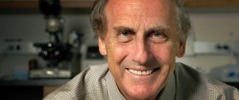 Ralph Steinman d�de fredag, ble tildelt Nobelprisen i dag