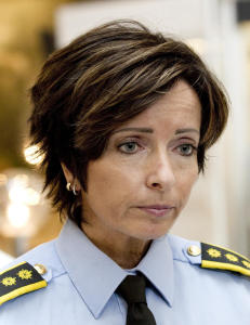 DNA-pr�ver fra Oslo-voldtekter m� ligge tre uker i k�
