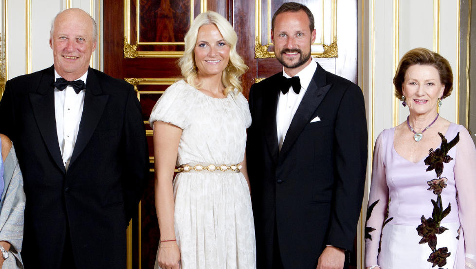 F�R MER PENGER: Kongefamilien f�r mer penger i 2012. Foto: GORM KALLESTAD/SCANPIX