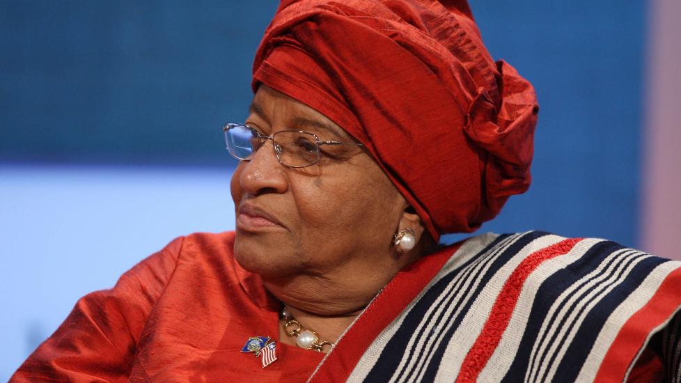 BLE ANERKJENT: Liberias president Ellen Johnson-Sirleaf vant fredsprisen sammen med Leymah Roberta Gbowee og Tawakkul Karman. Foto: EPA/DANIEL BARRY/SCANPIX