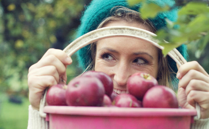 REFLEKS: - N�r du har f�tt innprentet av samfunnet fra du er liten at �du skal ikke tro du er noe�, f�r du en innebygd refleks om at alle andre fortjener ting s� mye mer enn deg, forteller Norges yngste stortingsrepresentant. Foto: �se Holte