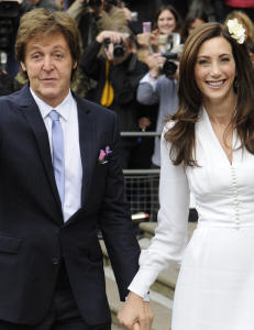 Paul McCartney gifter seg for tredje gang