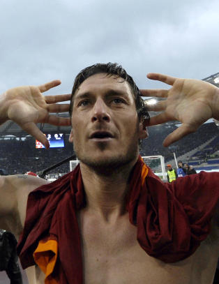 Totti og Klose kan miste Roma-derby