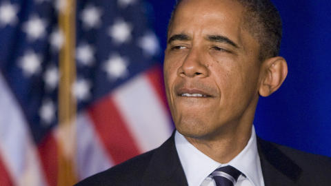 BETENKT: President Barack Obama fikk ikke igjennom sitt siste redningsforslag. Foto: Reuters/Jonathan Ernst/Scanpix