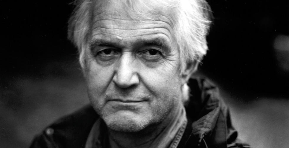 DIKTER OM VIRKELIGHETEN: I sin seneste roman har Henning Mankell tatt utgangspunkt i de f� kildene som finnes om en svensk kvinne som angivelig skal ha drevet et bordell i den portugisiske kolonien Mosambik p� begynnelsen av forrige �rhundre. Foto: Ulla Montan/Gyldendal